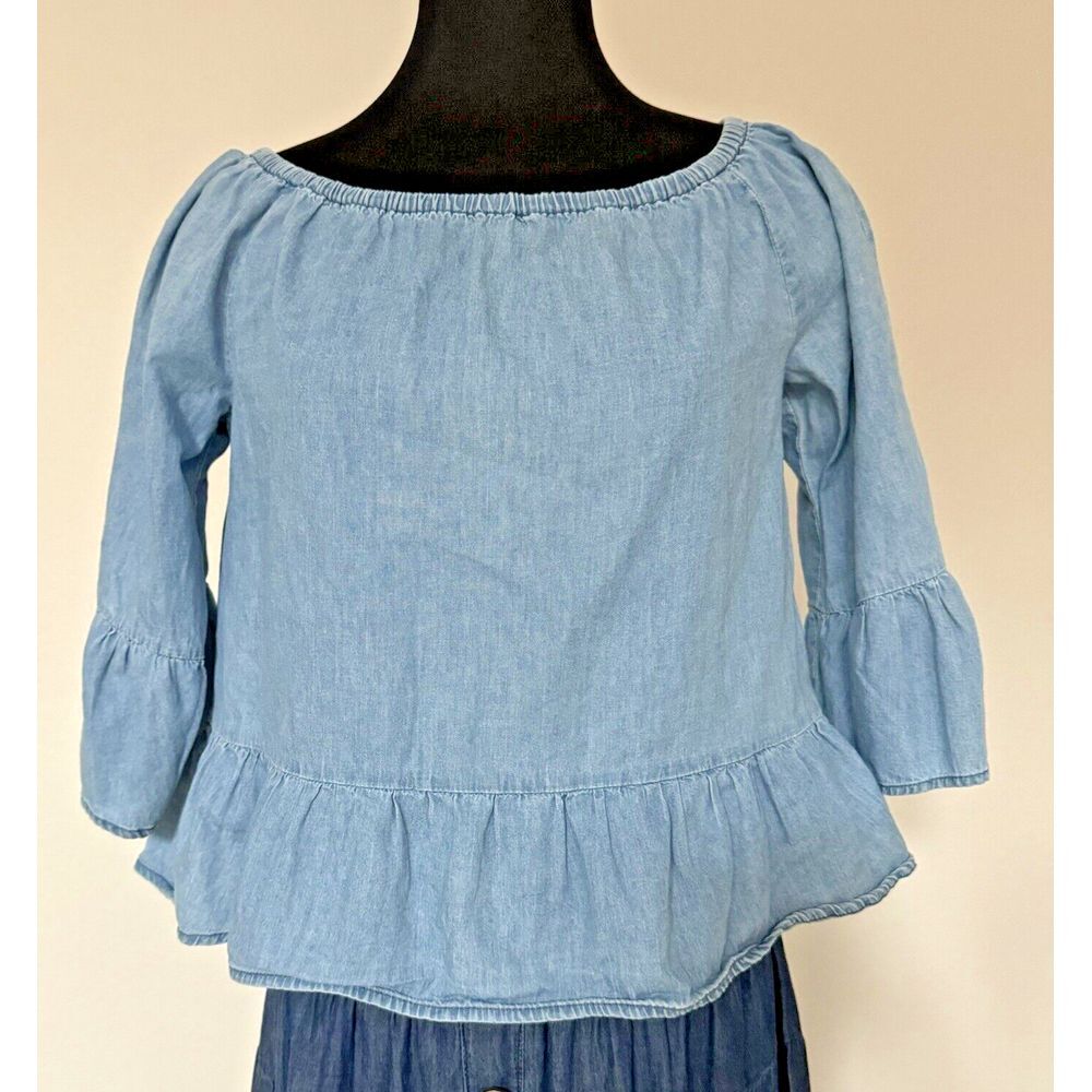 CUPCAKES & CASHMERE Shirt SZ S Blue Chambray Bishop Off Shoulder Ruffle Boxy Top - Picture 5 of 10